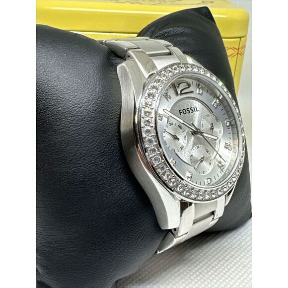 Fossil Riley ES3202 Women Silver Stainless Steel Analog Dial Quartz Watch JNA12 - Picture 4 of 12